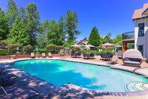 Puyallup apartment for rent - Swimming pool at Deer Creek Apartments, Puyallup, 98373