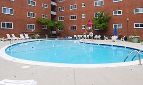 Alexandria apartment for rent - New Brookside Apartments Swimming Pool