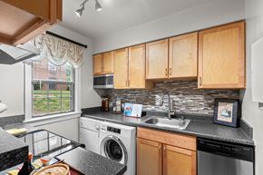 Silver Spring apartment for rent - Rock Creek Spring Apartments Model kitchen area