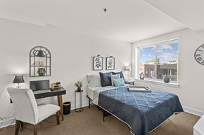 Alexandria apartment for rent - Annie B Rose model bedroom 3