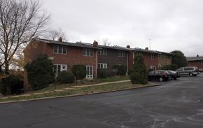 Alexandria apartment for rent - Normandy Hill Apartments Off-street Parking