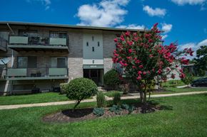 Lanham apartment for rent - Lilly Garden Apartments Building Exterior 07