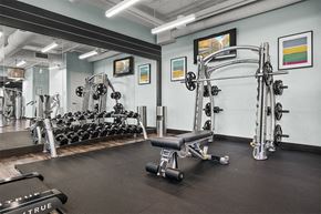 Miami apartment for rent - LaVida Apartments - Downtown Miami apartments - fitness center