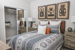 Atlanta apartment for rent - Apartments for rent in Atlanta, GA | Vinings Lofts and Apartments | large closets