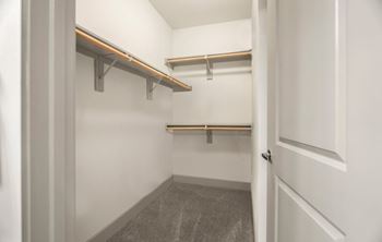 Walk-in closet