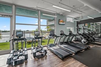 24/7 Fitness center