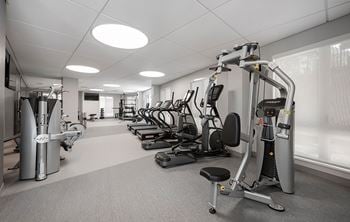 24/7 State-of-the-art fitness center