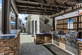 Poolside outdoor kitchen