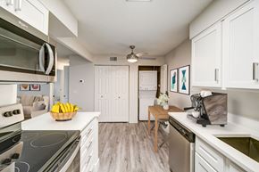 Lakewood apartment for rent - Huntington Kitchen