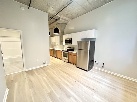 Floor plan for 1 bed, 1 bath, 616 sqft