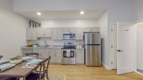 Schenectady apartment for rent - State and Clinton Model Apartment