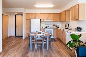 Seattle apartment for rent - Dining and kitchen at Arbora Court, Seattle