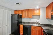Kansas City condo for rent - Kitchen at Vista Condominiums, Kansas City, 66103