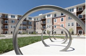 Kansas City townhouse for rent - Exterior Building at Woodstone at Metro North Crossing Apartments, Kansas City, Missouri