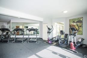 Kansas City condo for rent - Fitness Room at Vista Condominiums, Kansas City, Kansas