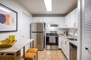 Plantation apartment for rent - Kitchen at DEL ORO APARTMENT HOMES, Florida
