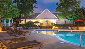 Woodbridge apartment for rent - Apartment swimming pool in Woodbridge, VA at Springwoods at Lake Ridge.