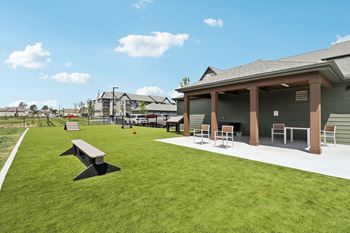 The pavilion at the club at highland park apartments