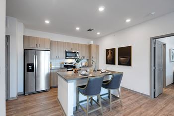 Eat in kitchen