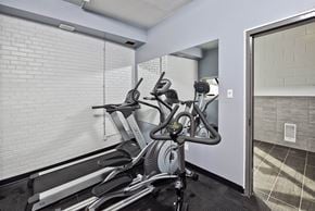 Winnipeg apartment for rent - 433 Edison Apartment