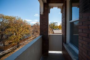 Winnipeg apartment for rent - Balcony at 626 Jessie Pet-friendly Apartment Suites for rent in Winnipeg