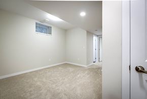 Winnipeg apartment for rent - 630 Jessie Duplex House Rental