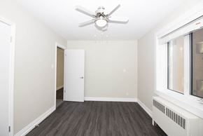 Winnipeg apartment for rent - 1800 Portage Apartment
