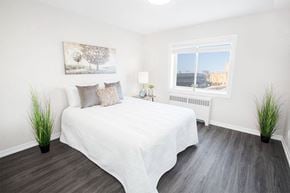 Winnipeg apartment for rent - 1780 Portage Apartment