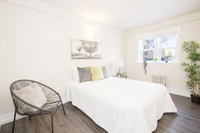 Winnipeg apartment for rent - 129 Lenore Street