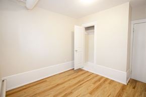 Winnipeg apartment for rent - Bedroom at 980 Wolseley Apartment Suites