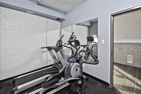 Winnipeg apartment for rent - Onsite Fitness Room at 340 Assiniboine Apartment