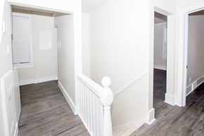 Winnipeg apartment for rent - 840 Grosvenor Duplex House Rental