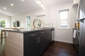 Winnipeg triplex for rent - 575 Warsaw Avenue