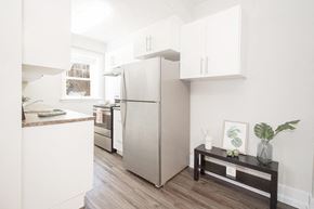 Winnipeg apartment for rent - 129 Lenore Street