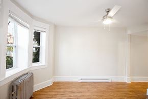 Winnipeg apartment for rent - Living Room at 508 McMillan Apartment Suites for rent in Winnipeg
