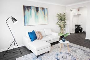 Winnipeg apartment for rent - 1780 Portage Apartment