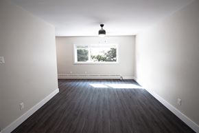 Winnipeg apartment for rent - 112 River Apartment