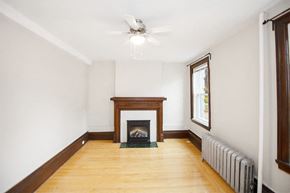 Winnipeg apartment for rent - 667 Wolseley Apartment
