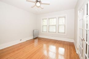Winnipeg apartment for rent - Living area at 573 Warsaw Apartment Suites for rent in Canada