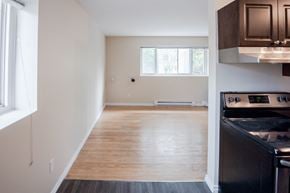 Winnipeg apartment for rent - 30 Hargrave Apartment