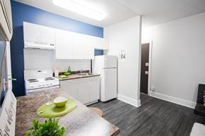 Winnipeg apartment for rent - 391 Balmoral Street