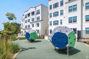 Oceanside apartment for rent - Playground