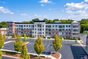 Rochester Hills apartment for rent - exterior building photo