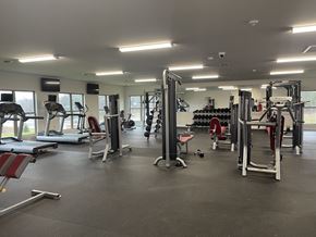 Arnold apartment for rent - a look at the gym