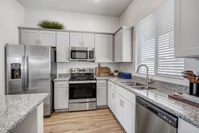 Mesa apartment for rent - Stainless Steel Appliances at Avilla Enclave, Mesa, AZ 85212
