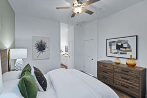 Phoenix apartment for rent - Beautiful Bright Bedroom at Avilla Canyon, Phoenix, AZ 85085