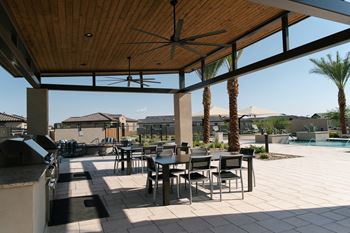 Outdoor kitchen & bbq