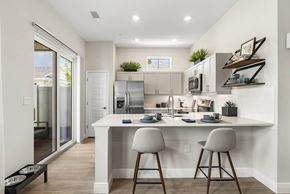 Sun City Center apartment for rent - Gourmet Kitchen with Island at Avilla Cypress Creek, Sun City Center, FL 33573