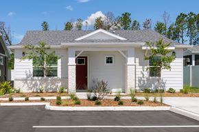 Sun City Center apartment for rent - Property Exterior at Avilla Cypress Creek, Sun City Center, FL 33573