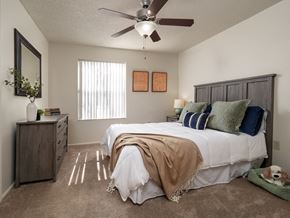 Gainesville townhouse for rent - Spacious bedroom at Stoneridge Apartments